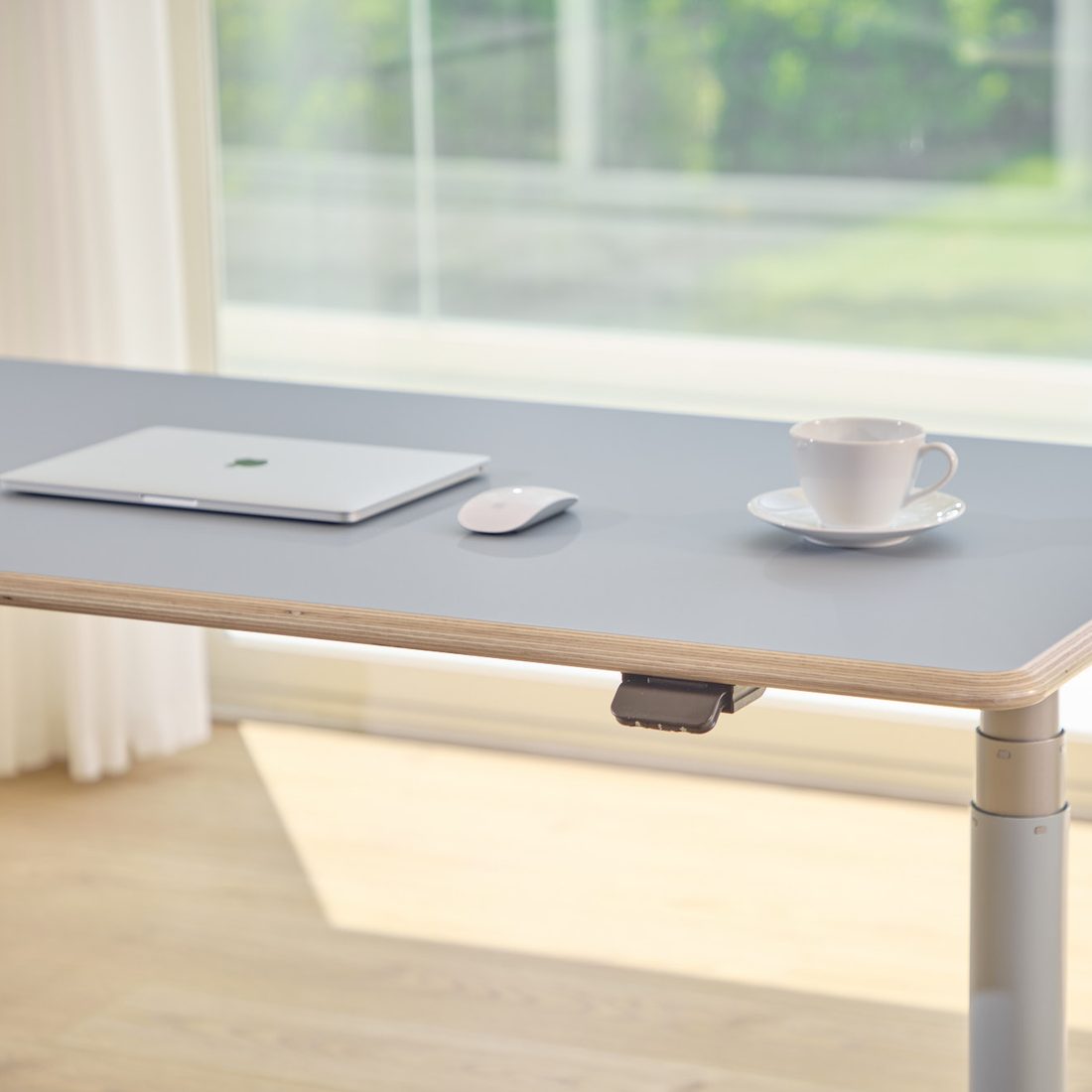Ergonomic Smart Standing Desk Yoga